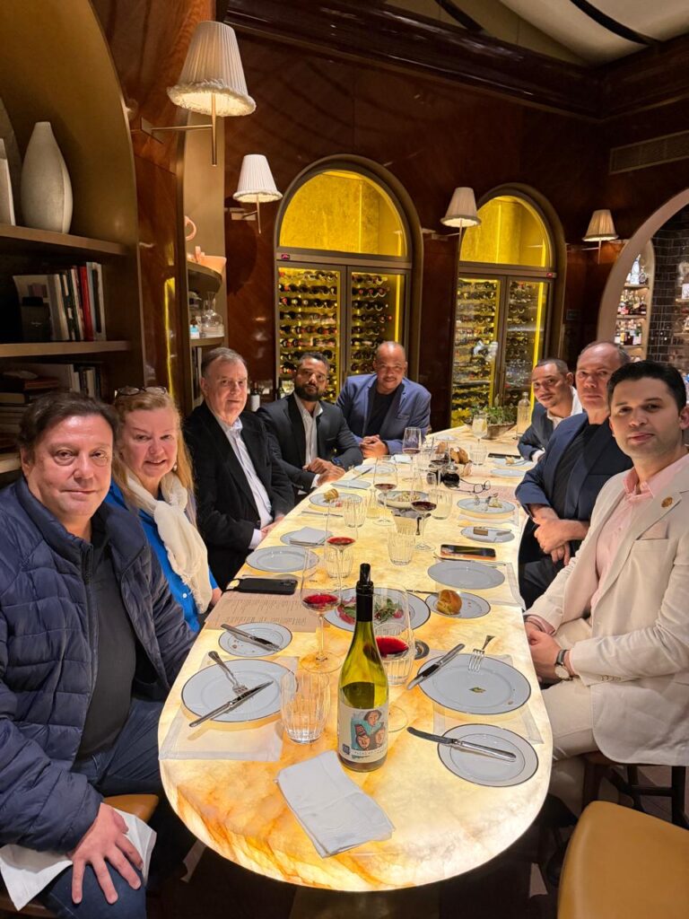 Reunião Rosewood São Paulo